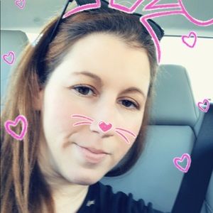 Meet your Posher, Carly